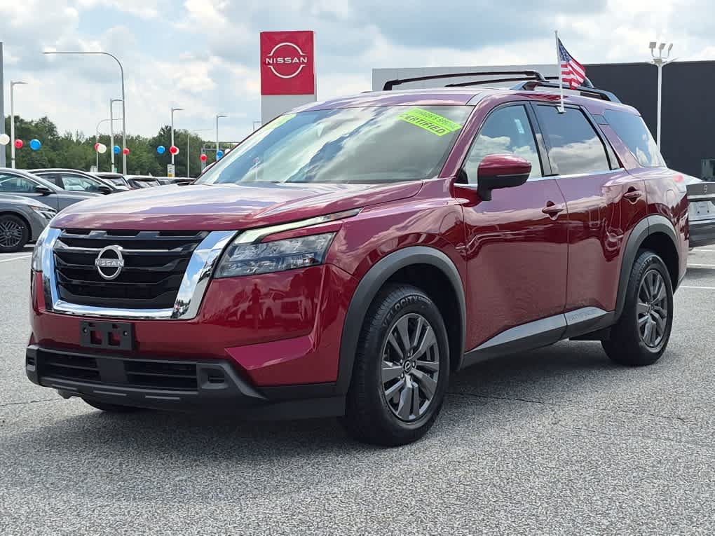 Used 2023 Nissan Pathfinder SV AWD/4WD image 1