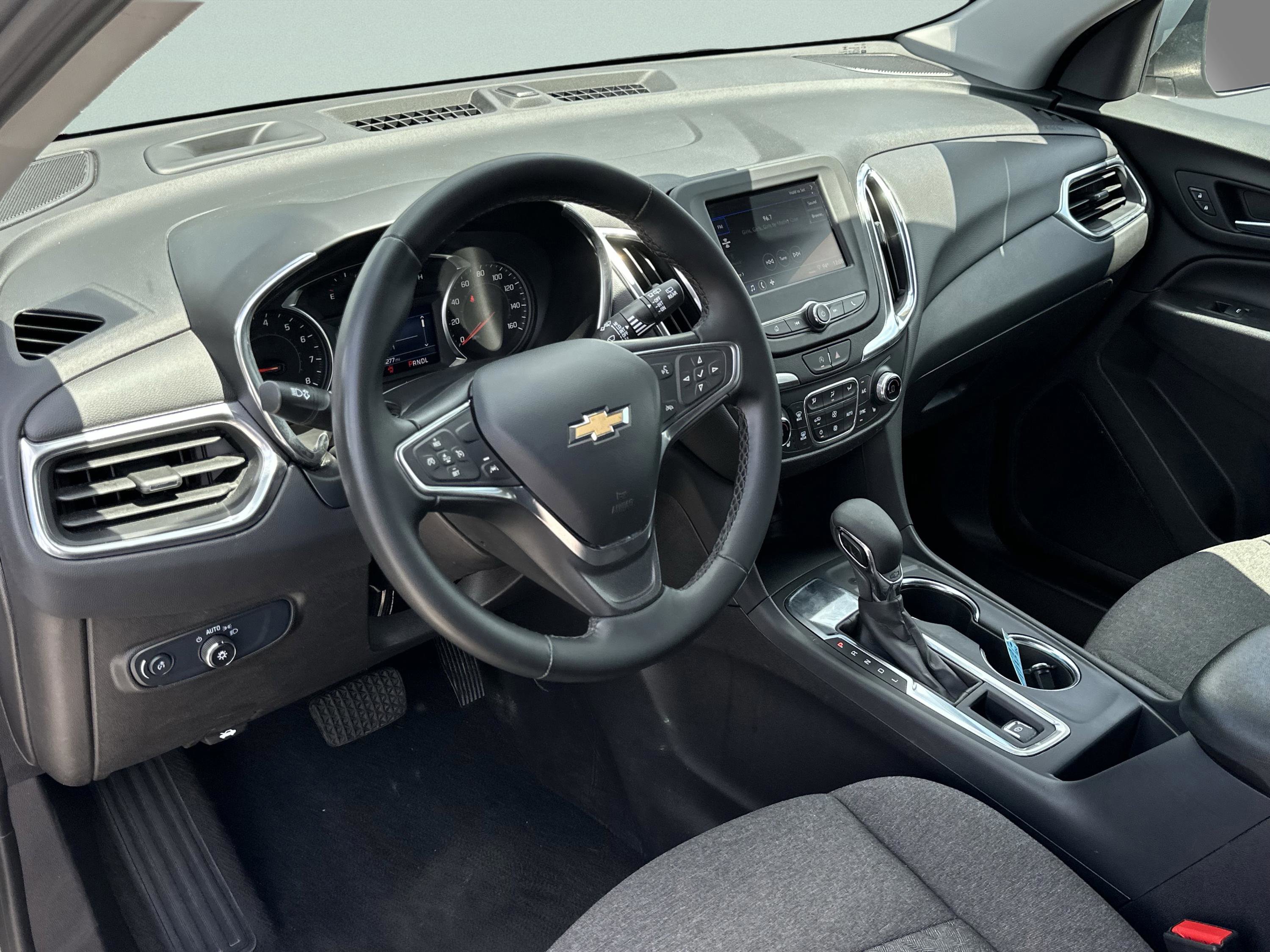 Used 2024 Chevrolet Equinox LT FWD image 18