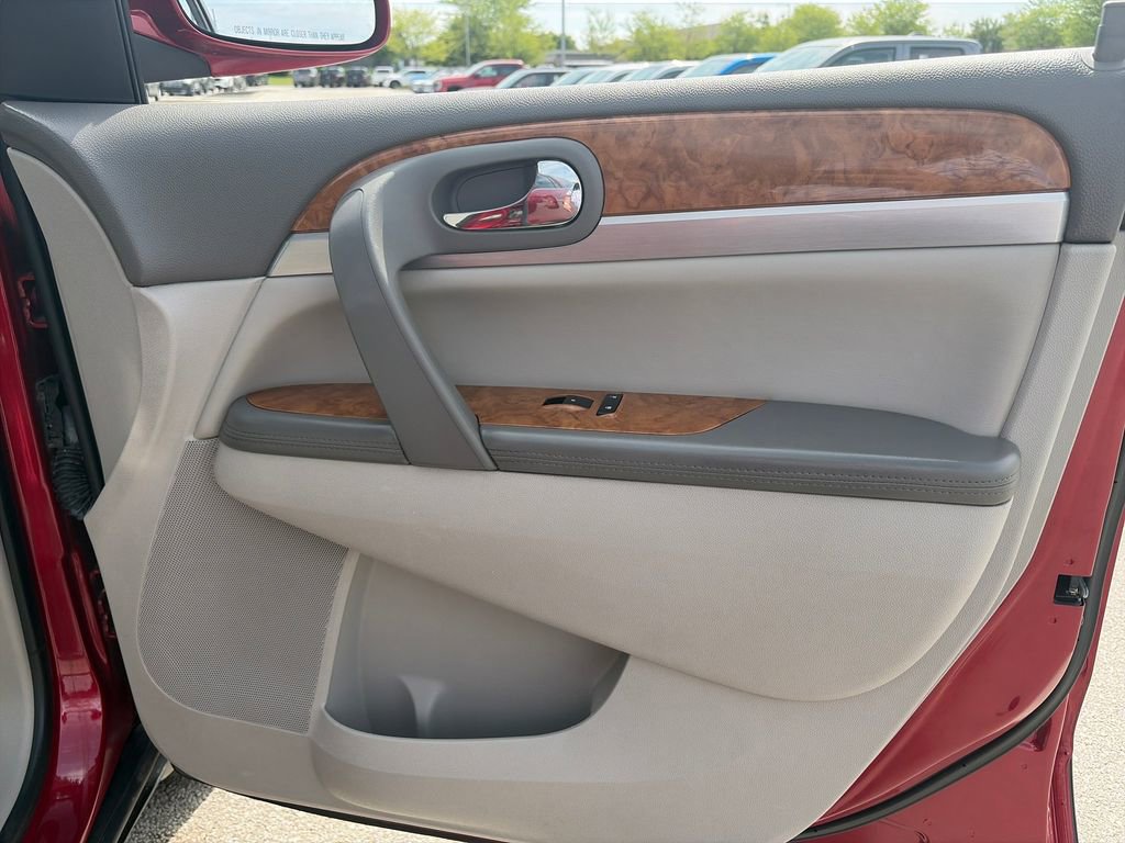 Used 2012 Buick Enclave Leather FWD image 9