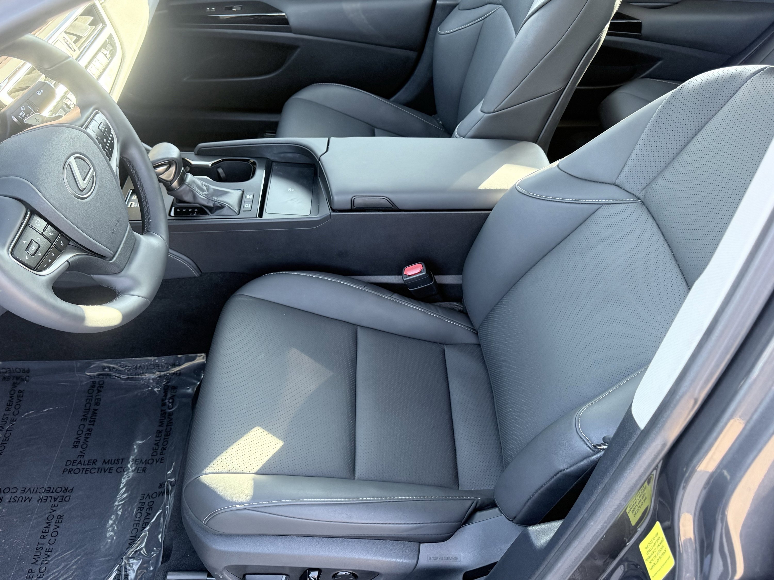 Used 2025 Lexus ES 300h ES 300h F SPORT Design w/ Premium Package image 10