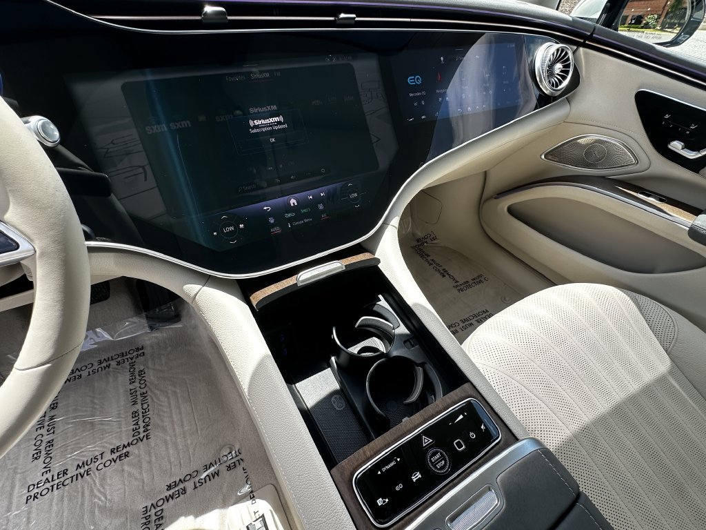 Certified 2023 Mercedes-Benz EQS 580 4MATIC Sedan image 31