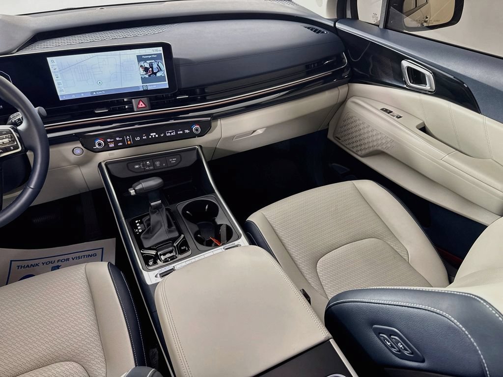 Used 2025 Kia Carnival SX Prestige FWD image 30
