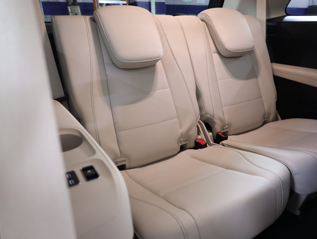 Used 2025 Mercedes-Benz GLS 450 4MATIC image 52
