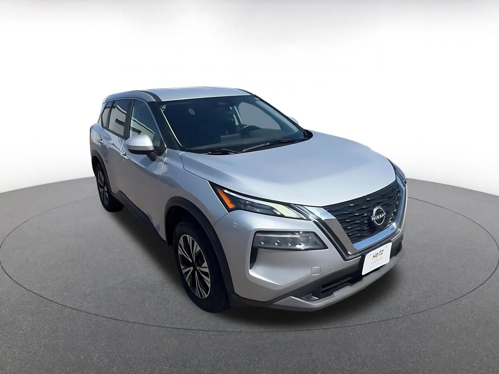 Used 2023 Nissan Rogue SV AWD/4WD image 3
