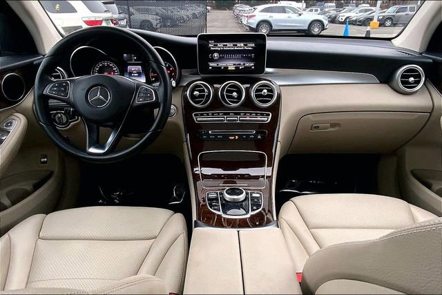 Used 2018 Mercedes-Benz GLC 300 4MATIC image 12