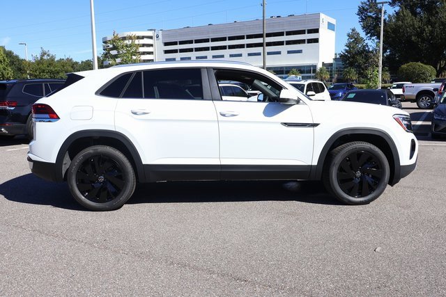 New 2026 Volkswagen Atlas Cross Sport SE image 8