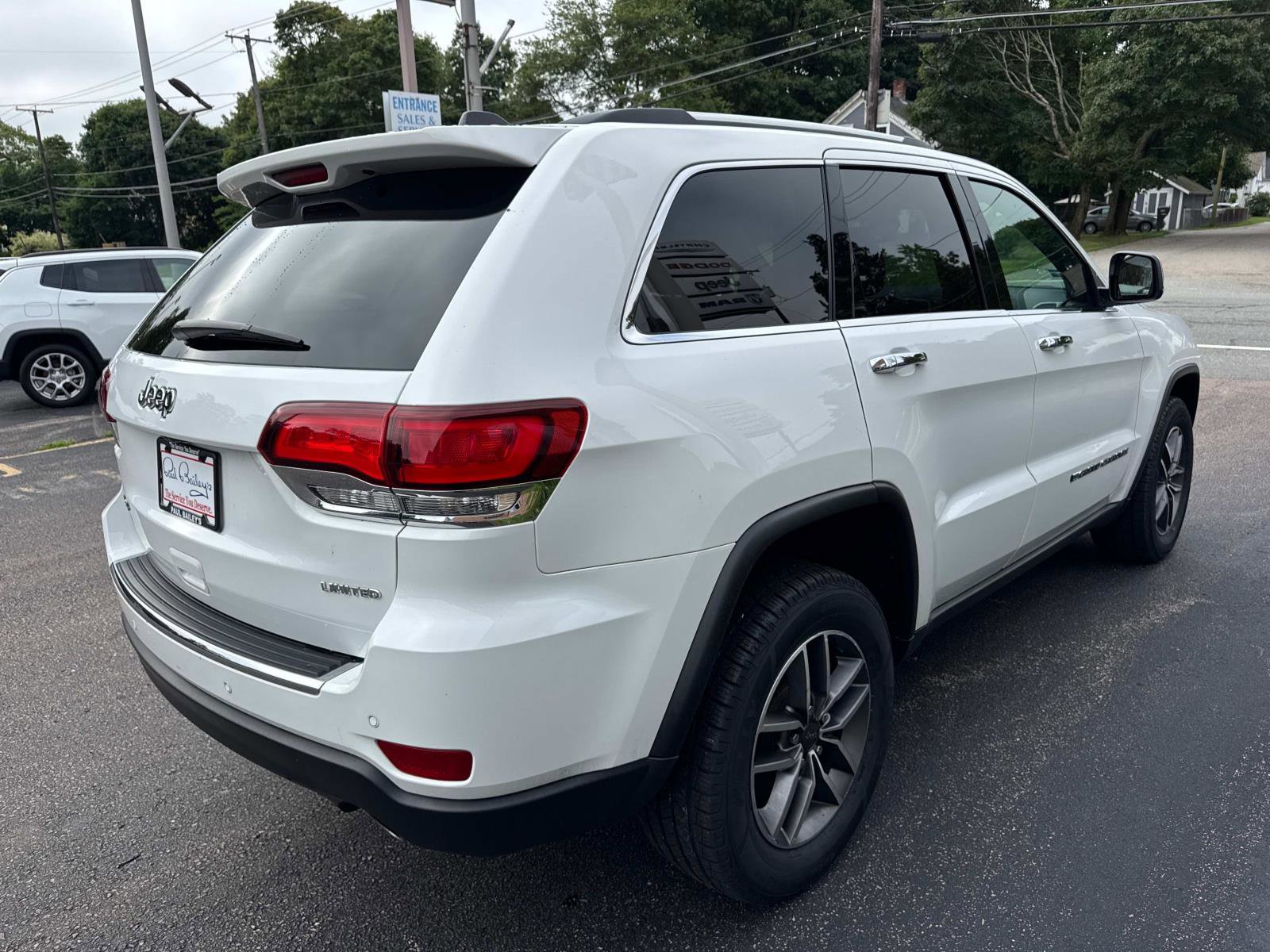 Used 2022 Jeep Grand Cherokee Limited image 4