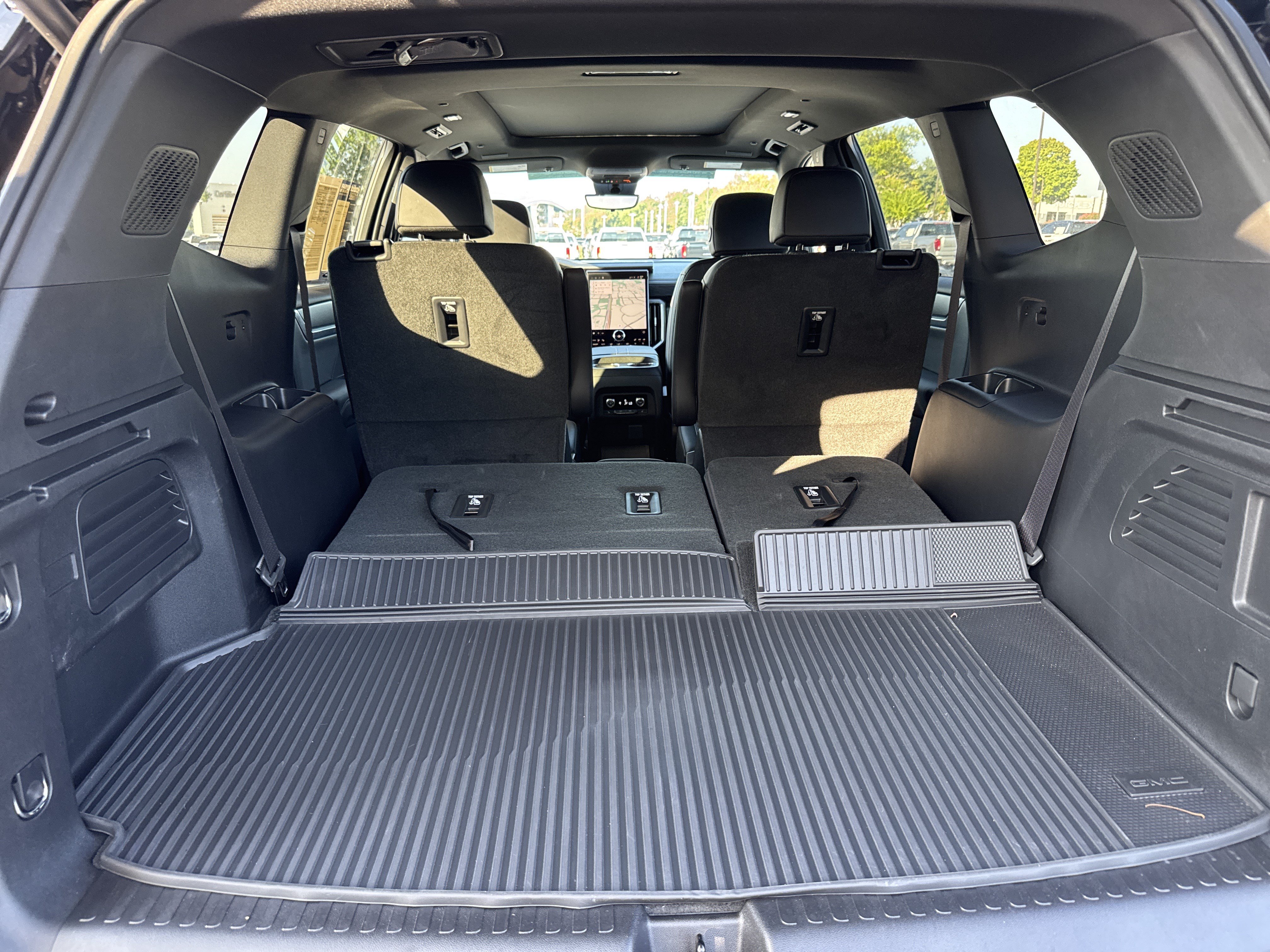 Used 2026 GMC Acadia Elevation w/ Black Edition FWD image 35