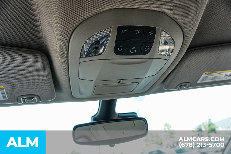 Used 2023 Chrysler Pacifica Touring-L FWD image 40