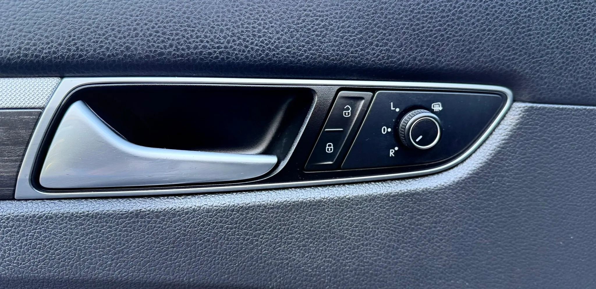 Used 2016 Volkswagen Passat 1.8T SE image 23