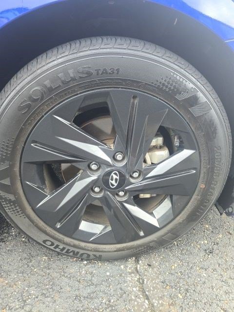 Used 2023 Hyundai Elantra SEL FWD image 21