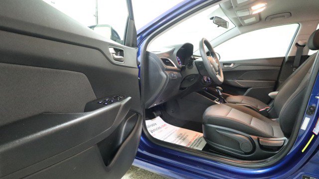 Used 2021 Hyundai Accent SEL w/ Cargo Package FWD image 9
