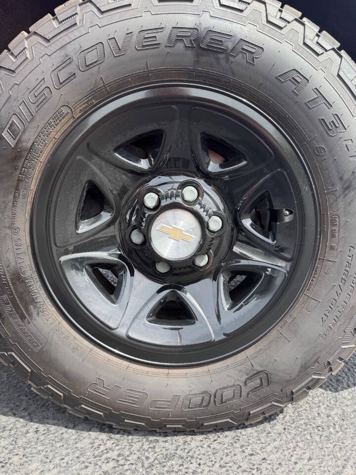 Used 2016 Chevrolet Silverado 1500 W/T w/ Trailering Package RWD image 9