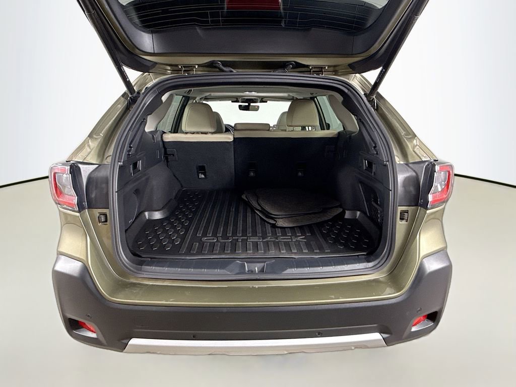 Used 2023 Subaru Outback Limited AWD/4WD image 31