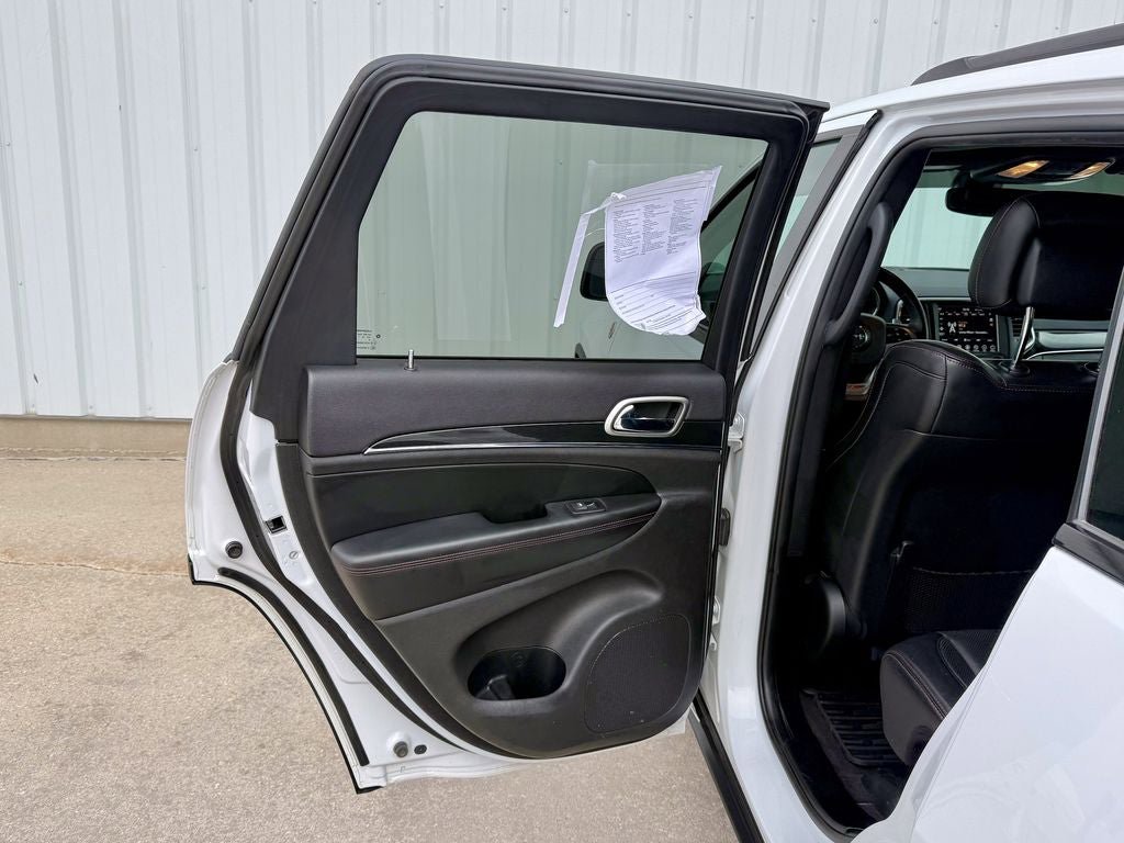 Used 2018 Jeep Grand Cherokee Trailhawk w/ Trailhawk Luxury Group AWD/4WD image 14