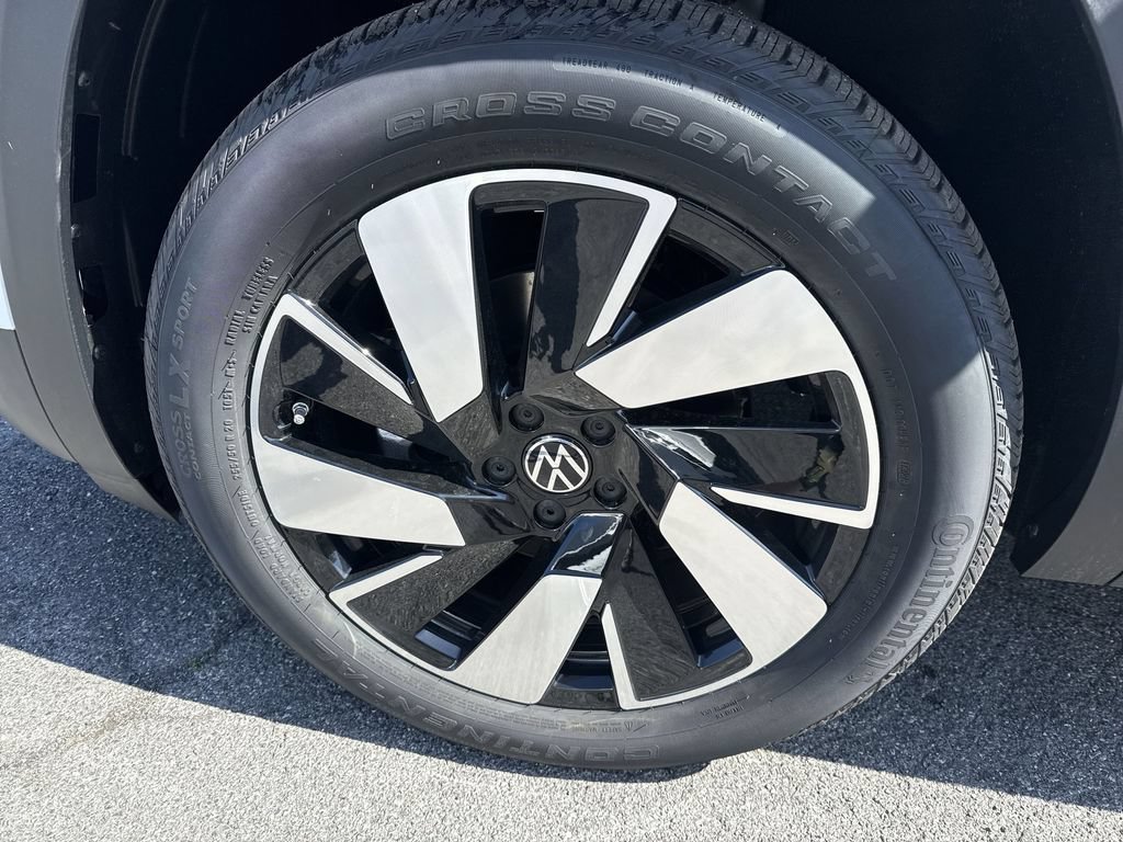 New 2026 Volkswagen Atlas Cross Sport SE AWD/4WD image 8