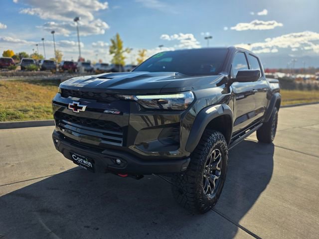Used 2025 Chevrolet Colorado ZR2 w/ Technology Package image 3