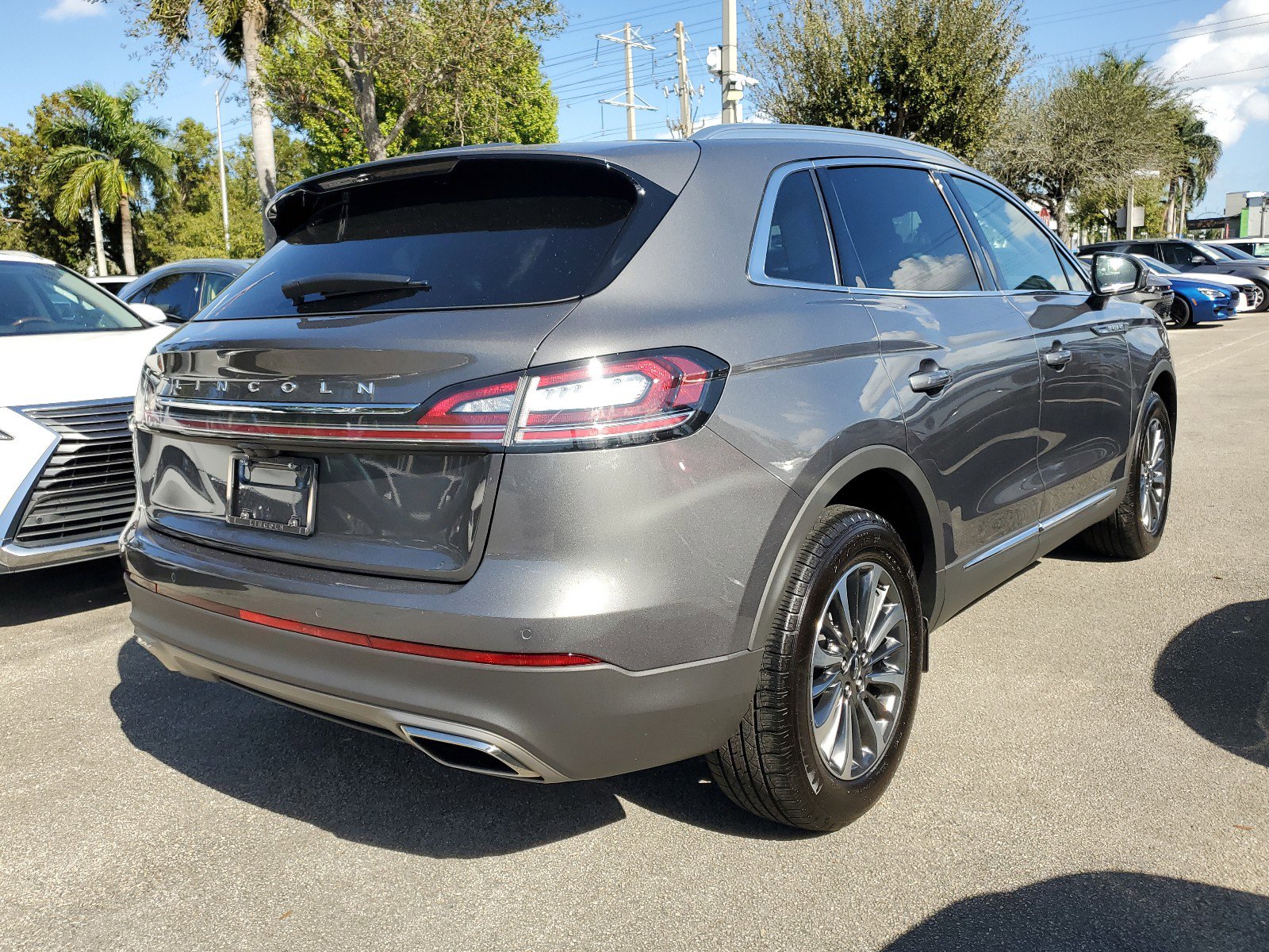 Used 2023 Lincoln Nautilus AWD image 6