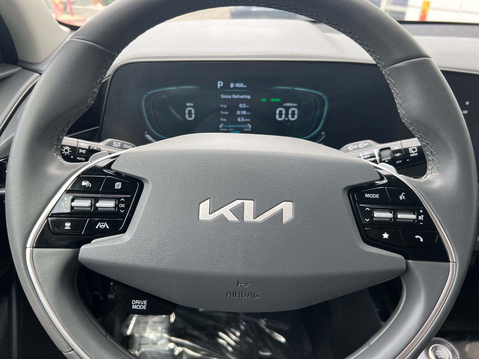 Used 2023 Kia Niro EX Touring FWD image 23