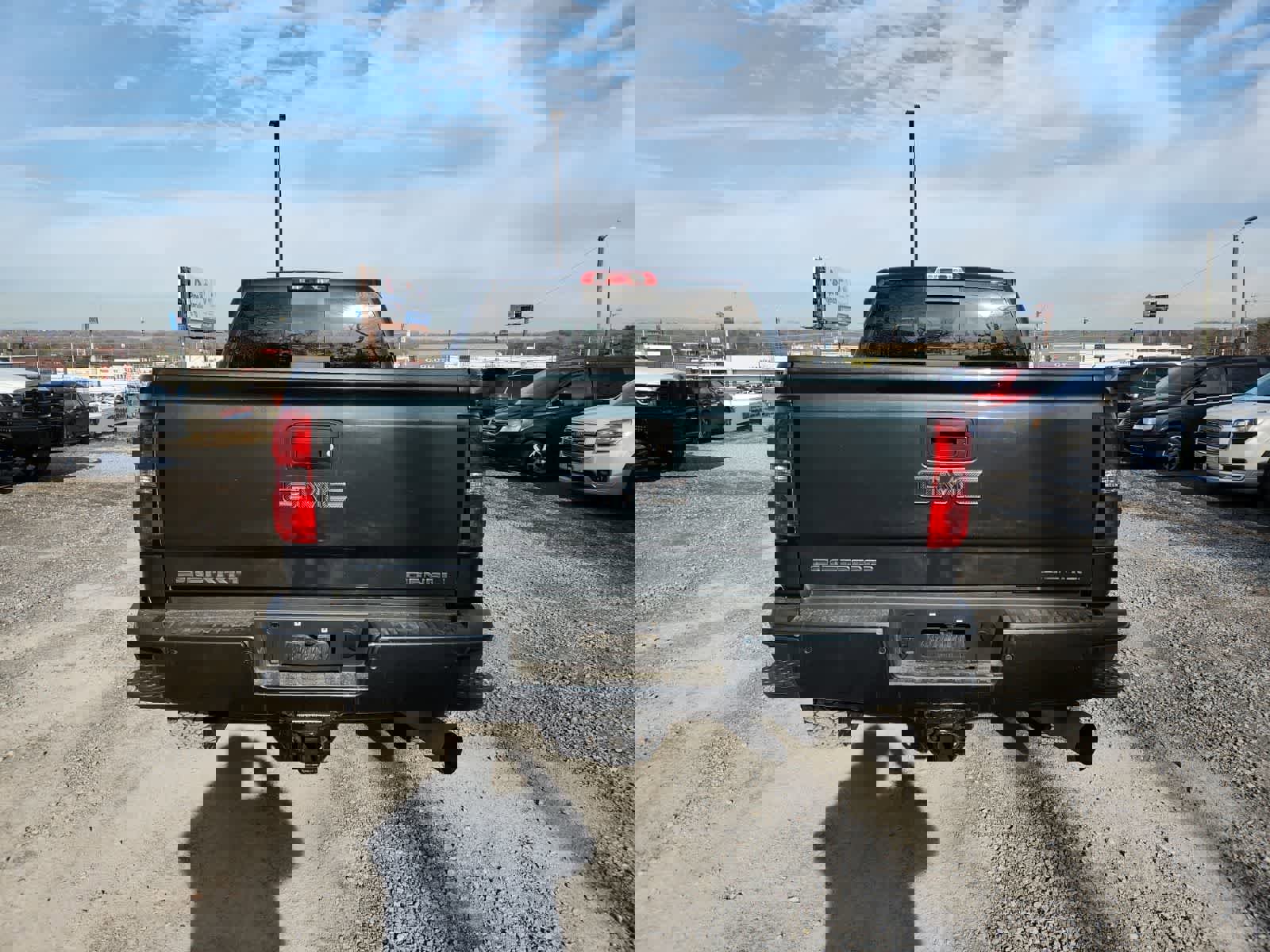 Used 2019 GMC Sierra 2500 Denali w/ Duramax Plus Package image 4