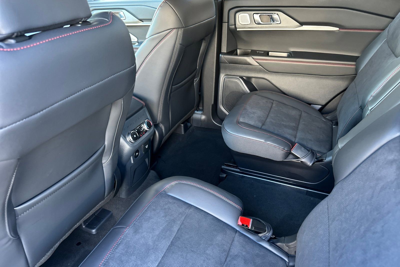 New 2026 Ford Explorer ST w/ Sun And Sound Package image 11