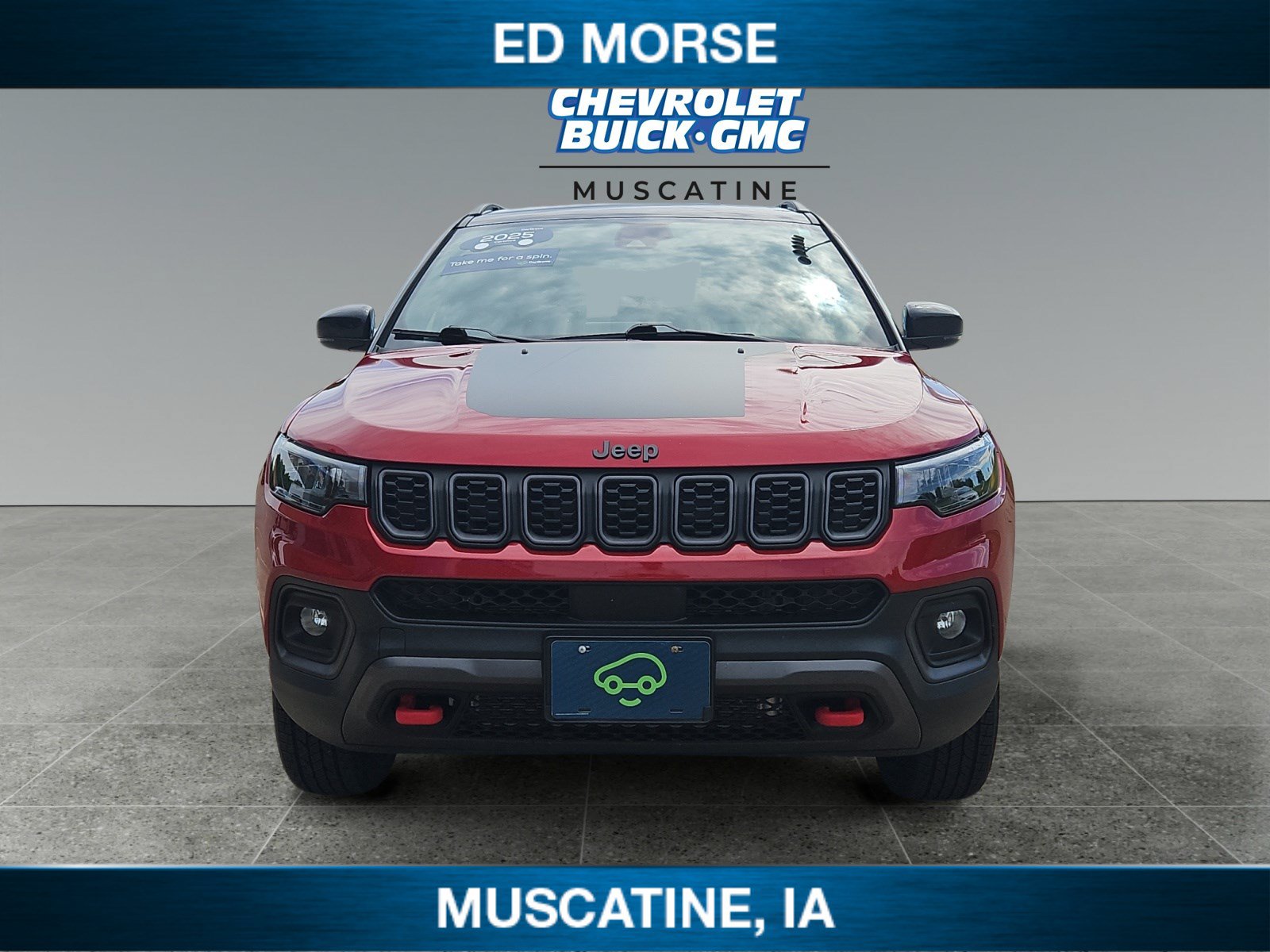 Used 2025 Jeep Compass Trailhawk AWD/4WD image 8