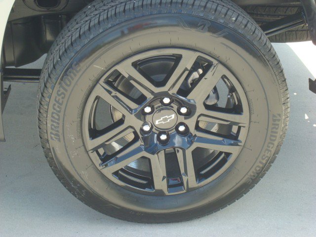New 2026 Chevrolet Silverado 1500 Custom RWD image 12