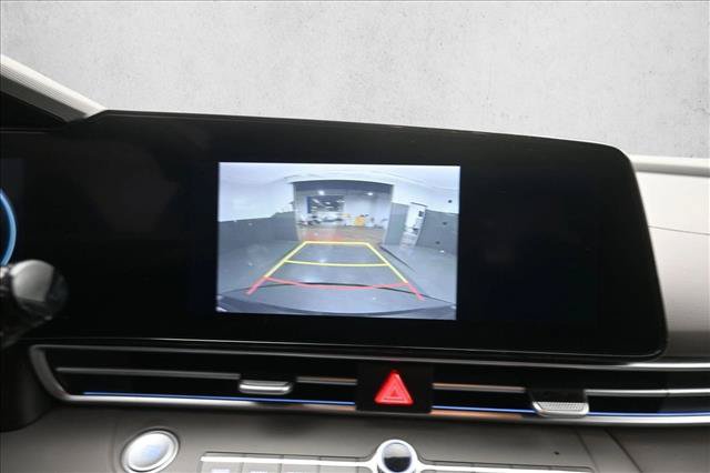 Used 2024 Hyundai Elantra SEL FWD image 11