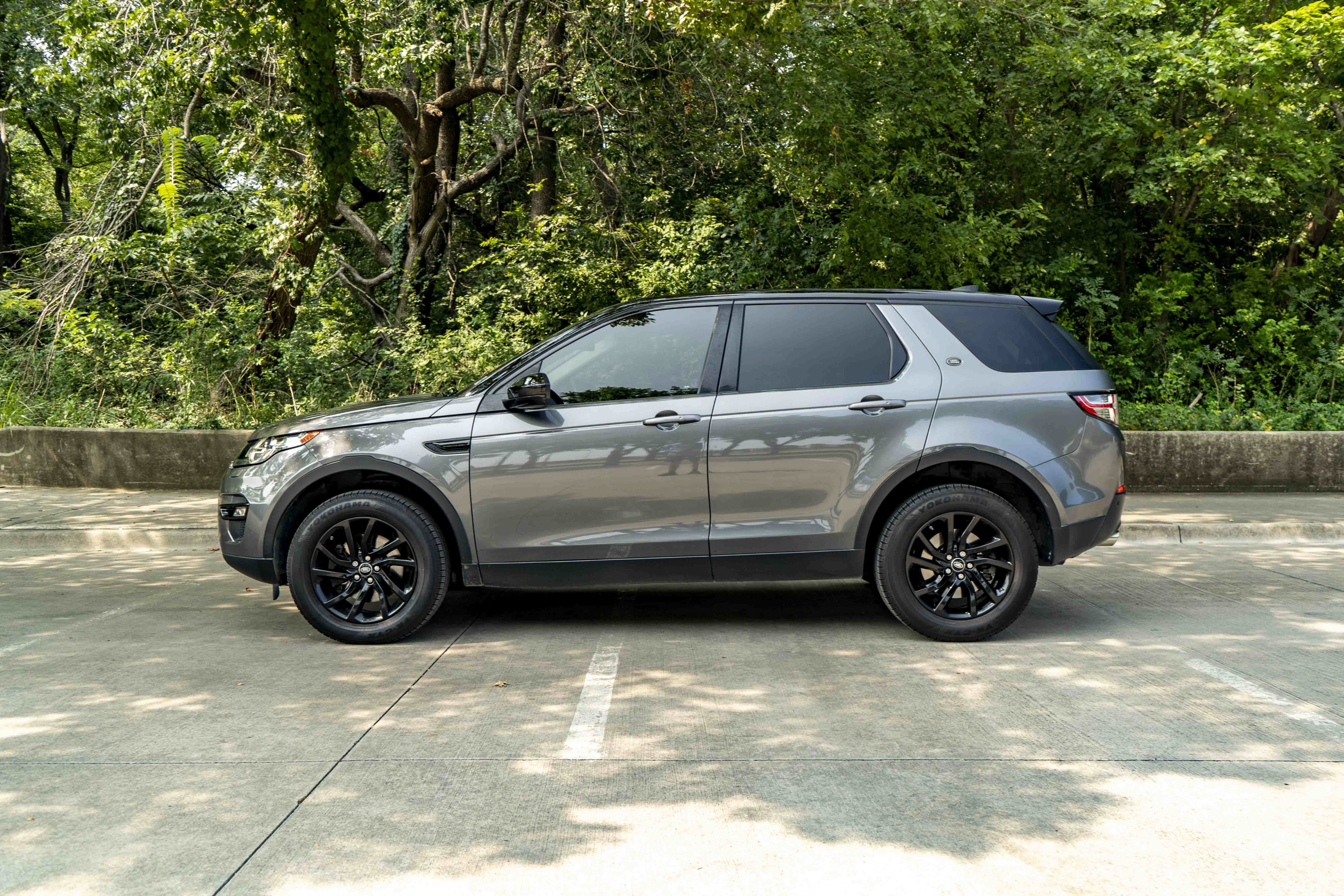 Used 2018 Land Rover Discovery Sport SE AWD/4WD image 6