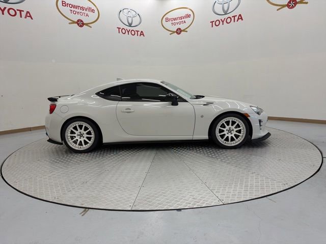Used 2017 Toyota 86 860 Special Edition RWD image 3