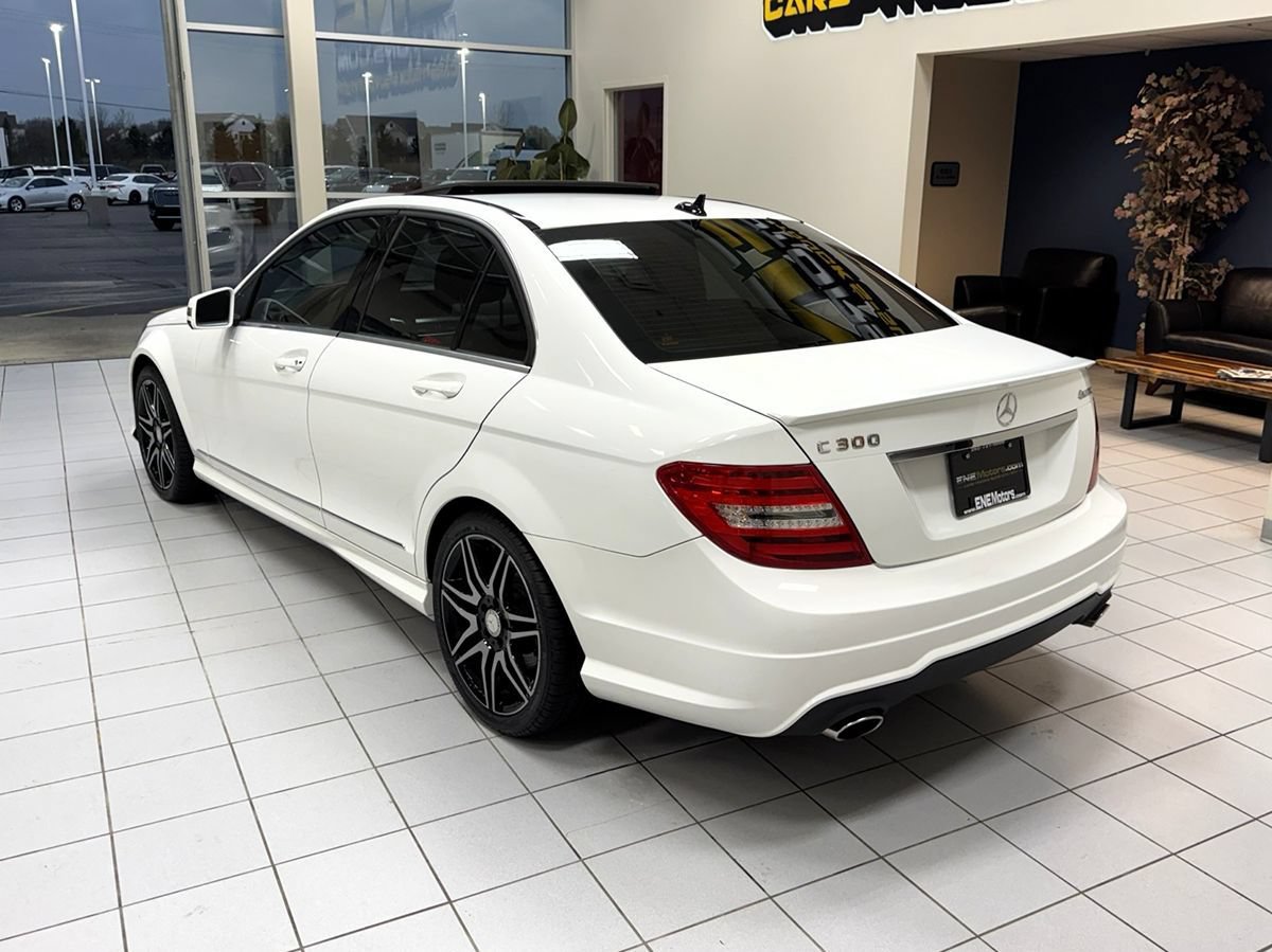 Used 2013 Mercedes-Benz C 300 4MATIC Sedan image 3