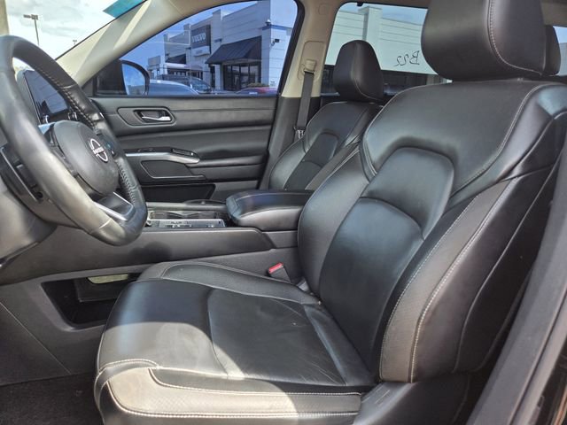 Used 2024 Nissan Pathfinder SL w/ SL Premium Package image 14