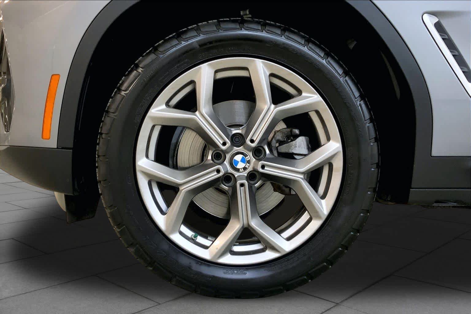 Used 2023 BMW X3 xDrive30i w/ Convenience Package w/ZPA AWD/4WD image 10