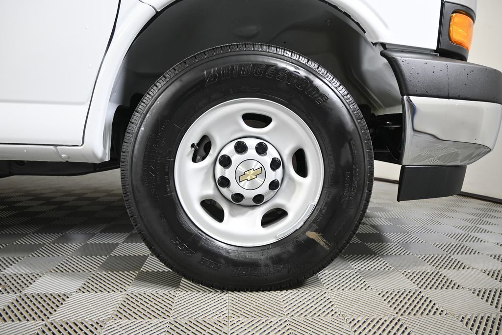 New 2026 Chevrolet Express 3500 image 11