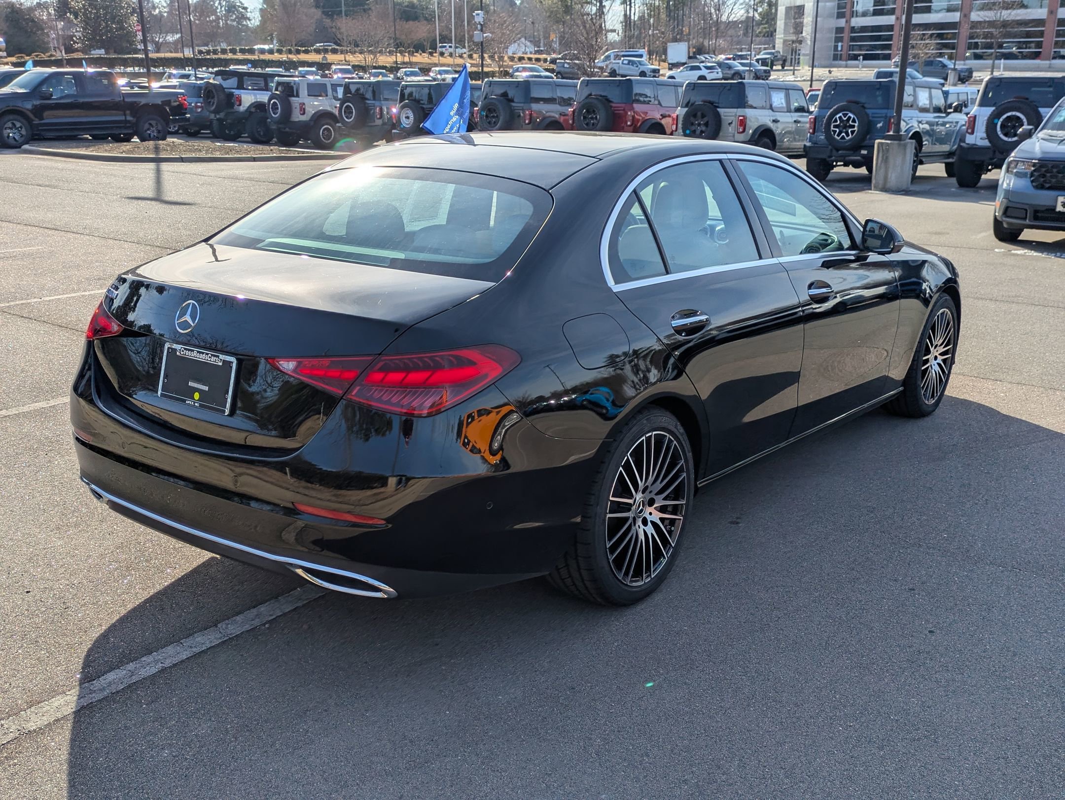 Used 2022 Mercedes-Benz C 300 Sedan image 4