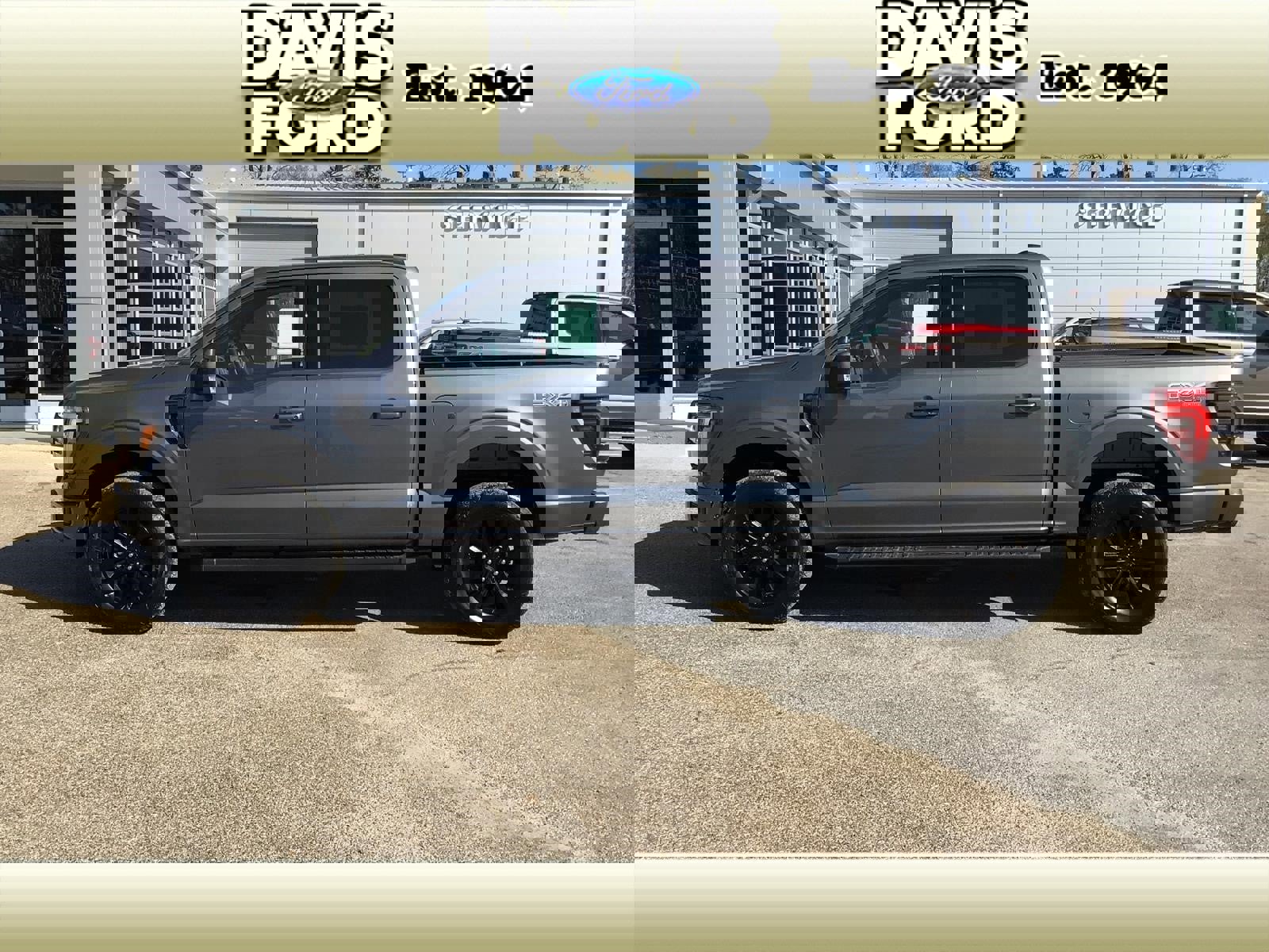 New 2026 Ford F150 Lariat w/ Equipment Group 501A Mid image 4