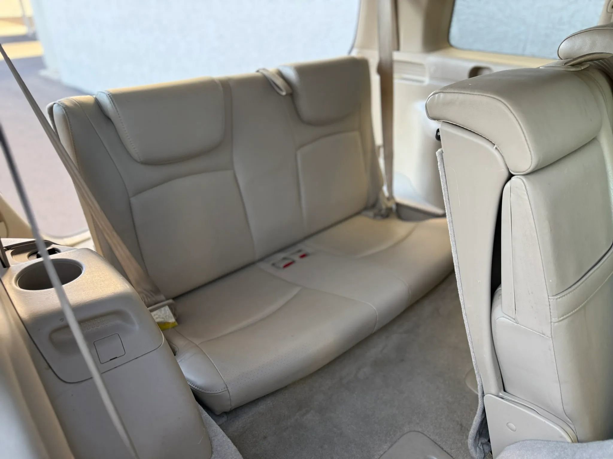 Used 2004 Toyota Highlander 4WD V6 image 17