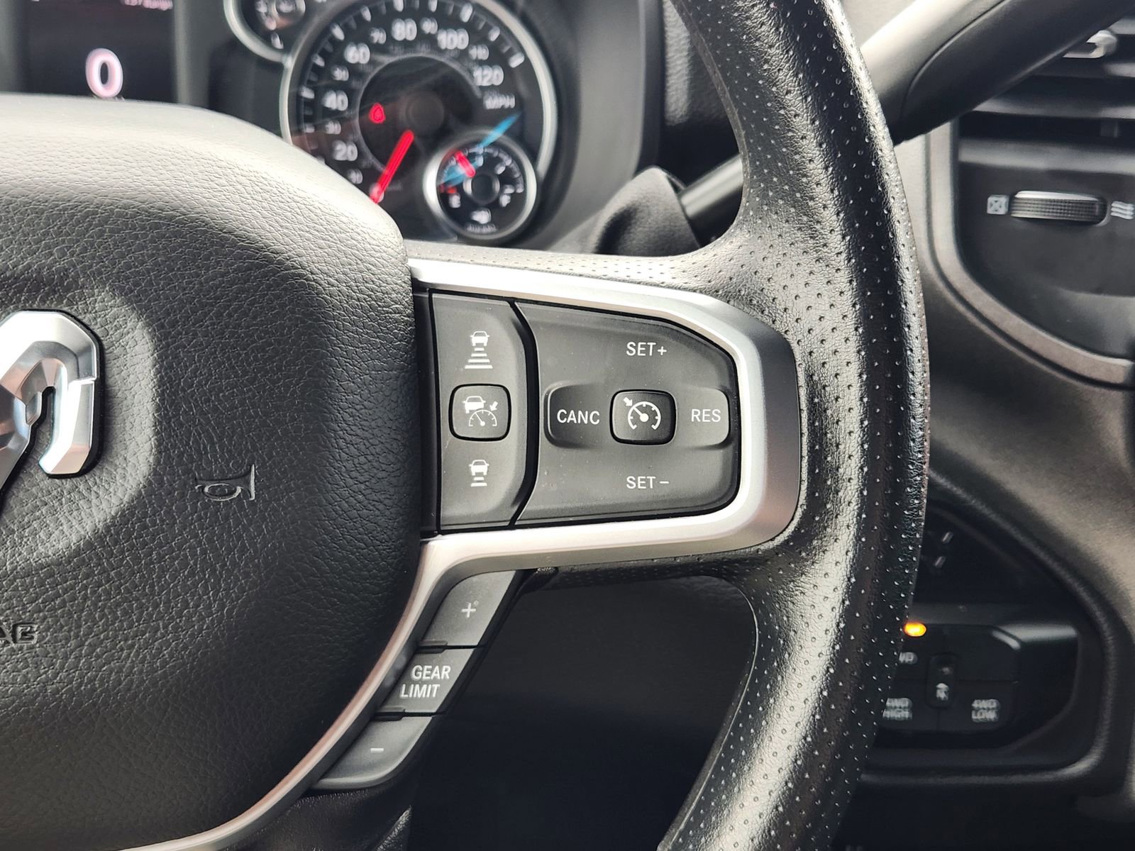 Used 2025 RAM 2500 Tradesman AWD/4WD image 31