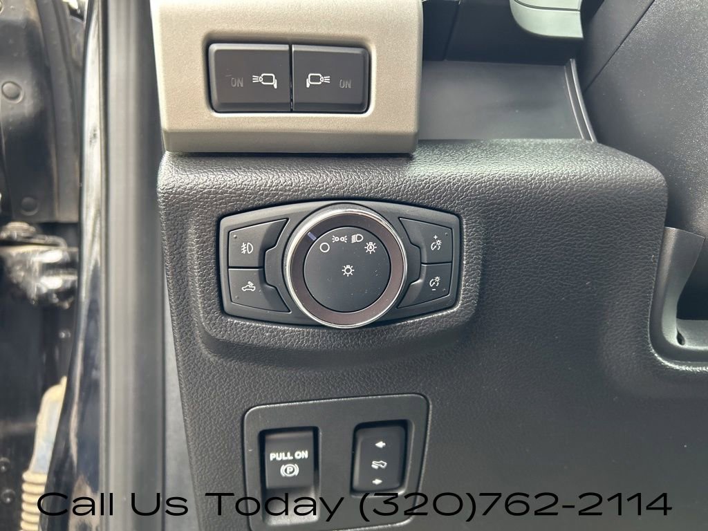 Used 2019 Ford F150 Lariat w/ Equipment Group 502A Luxury AWD/4WD image 17