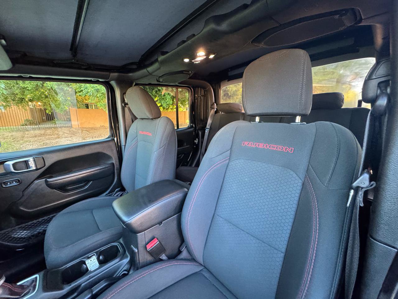Used 2022 Jeep Gladiator Rubicon AWD/4WD image 10