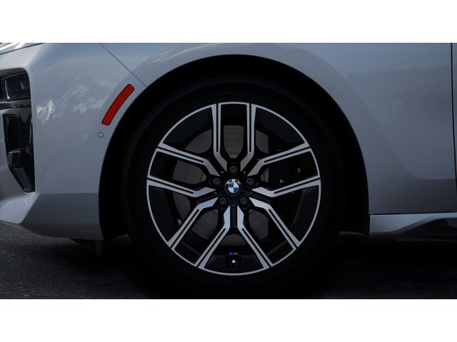 New 2026 BMW 740i xDrive AWD/4WD image 7
