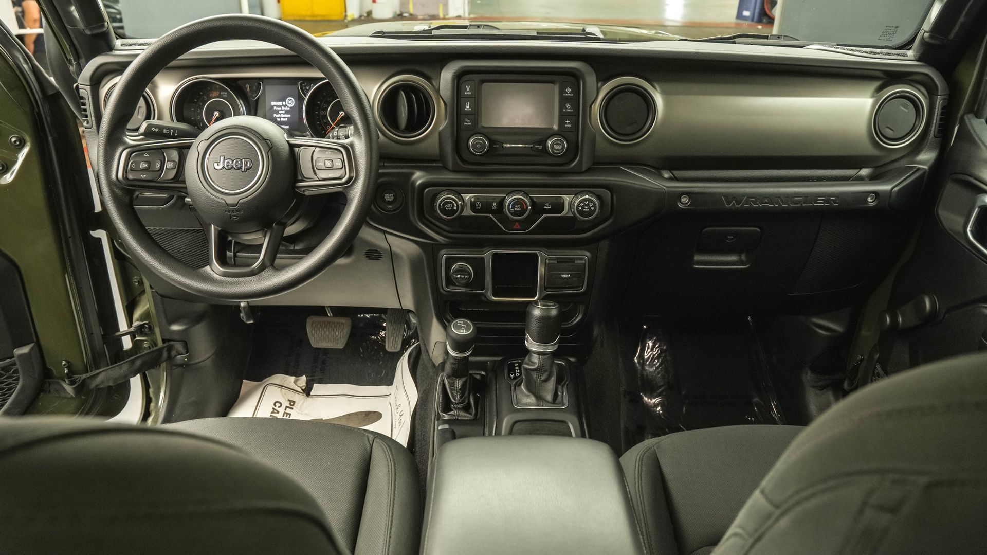 Used 2021 Jeep Wrangler Unlimited Sport AWD/4WD image 30