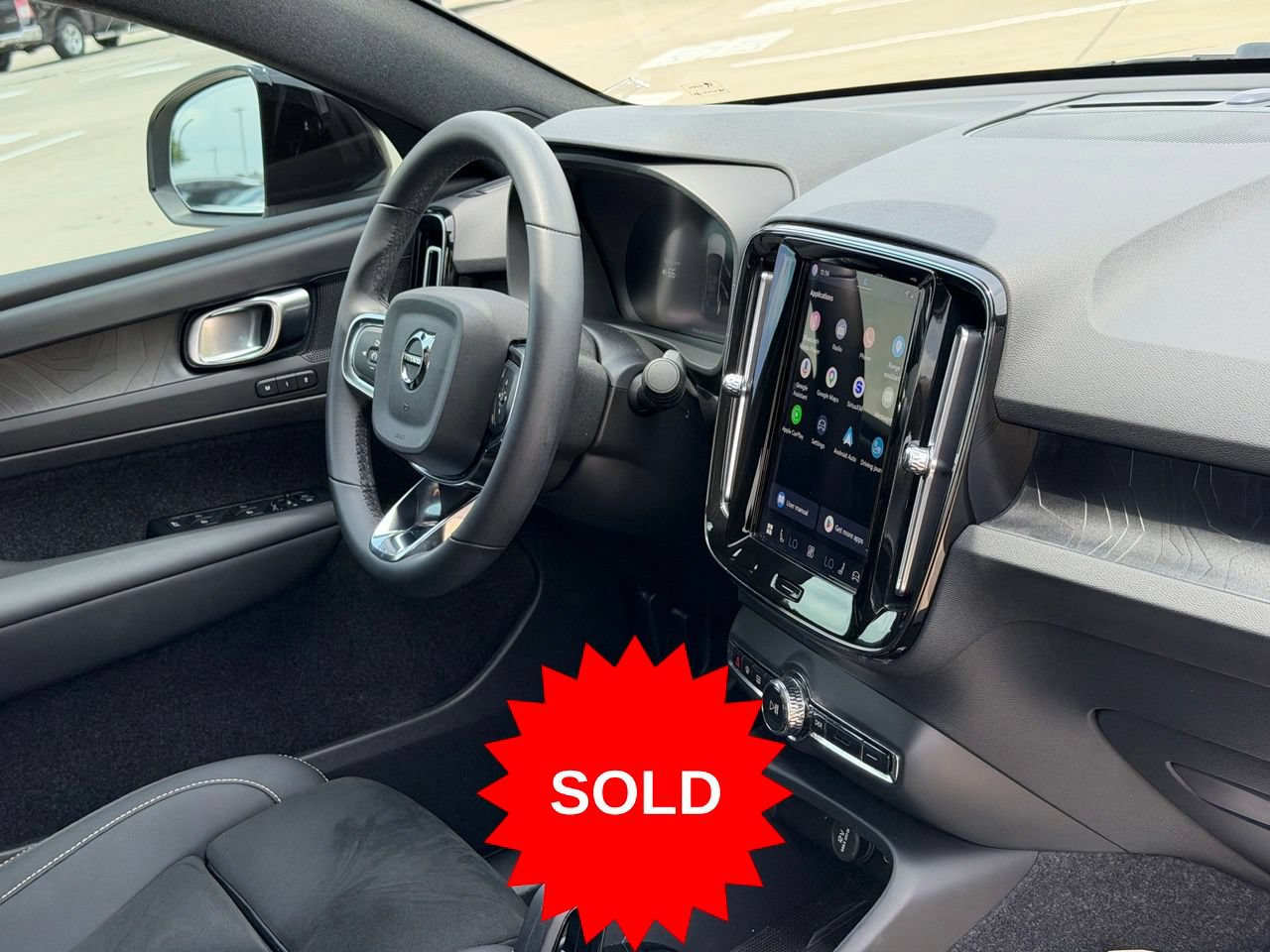 Certified 2023 Volvo C40 P8 Recharge Plus AWD/4WD image 32