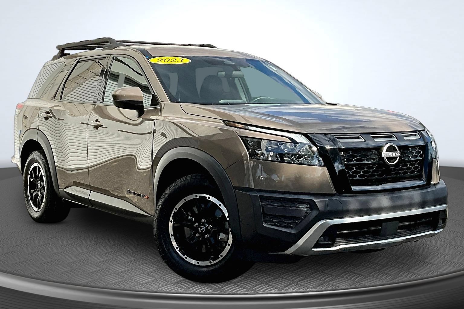 Used 2023 Nissan Pathfinder Rock Creek AWD/4WD image 3
