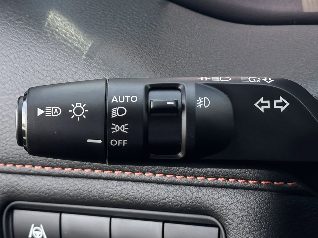 Used 2025 Nissan Armada PRO-4X AWD/4WD image 21