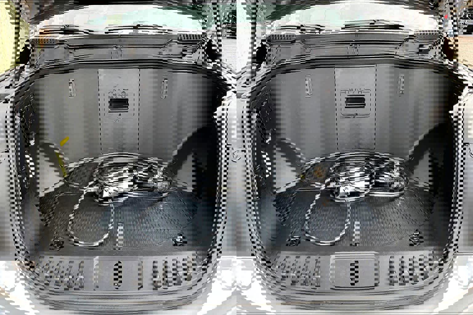 Certified 2025 Ford F150 Lightning Platinum image 31