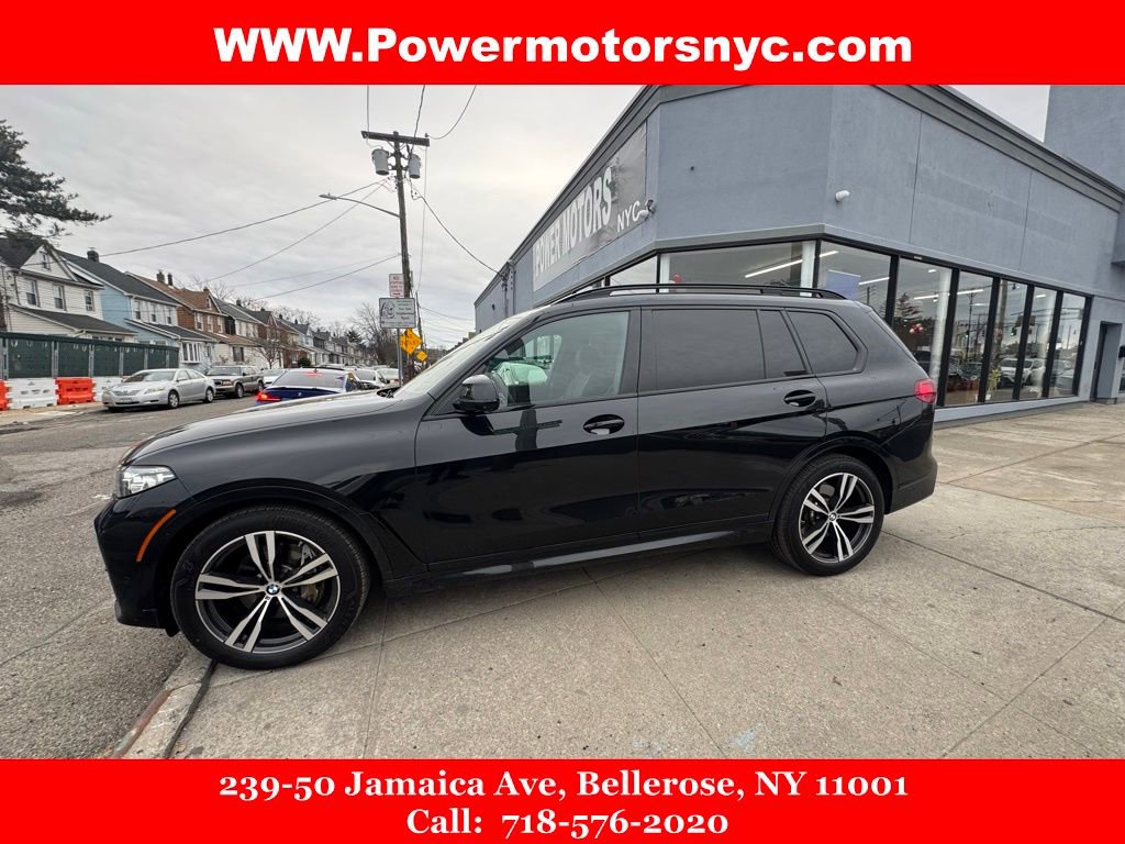 Used 2022 BMW X7 xDrive40i w/ M Sport Package AWD/4WD image 5
