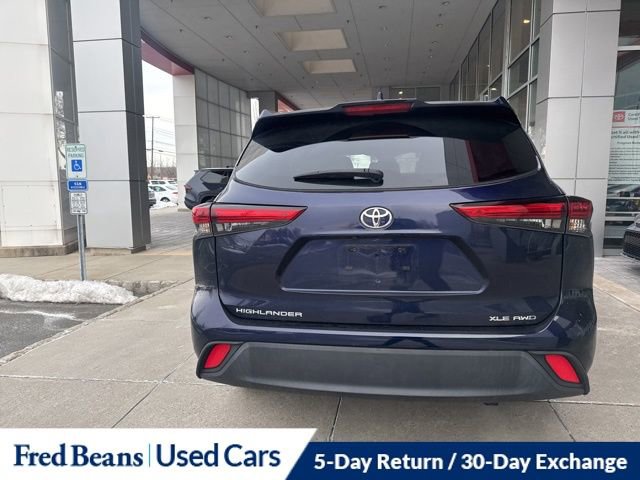 Used 2022 Toyota Highlander XLE image 7