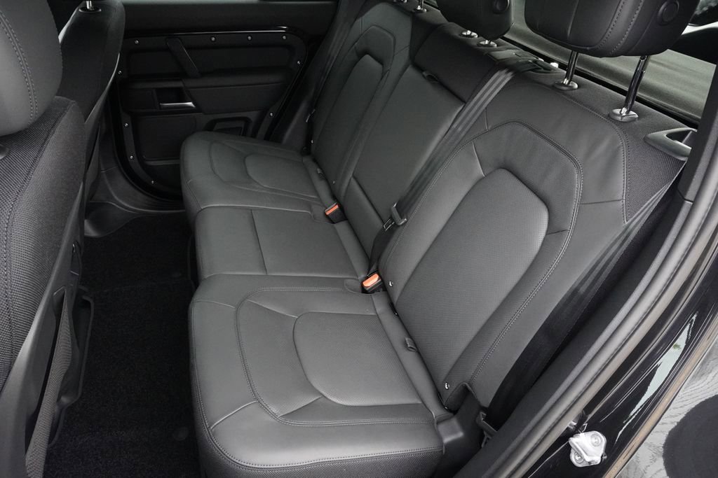 New 2026 Land Rover Defender 110 V8 image 30