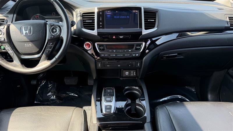 Used 2017 Honda Pilot Touring image 27